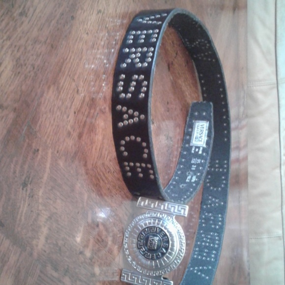 Versace Classic V2. Size 38 in excellent condition